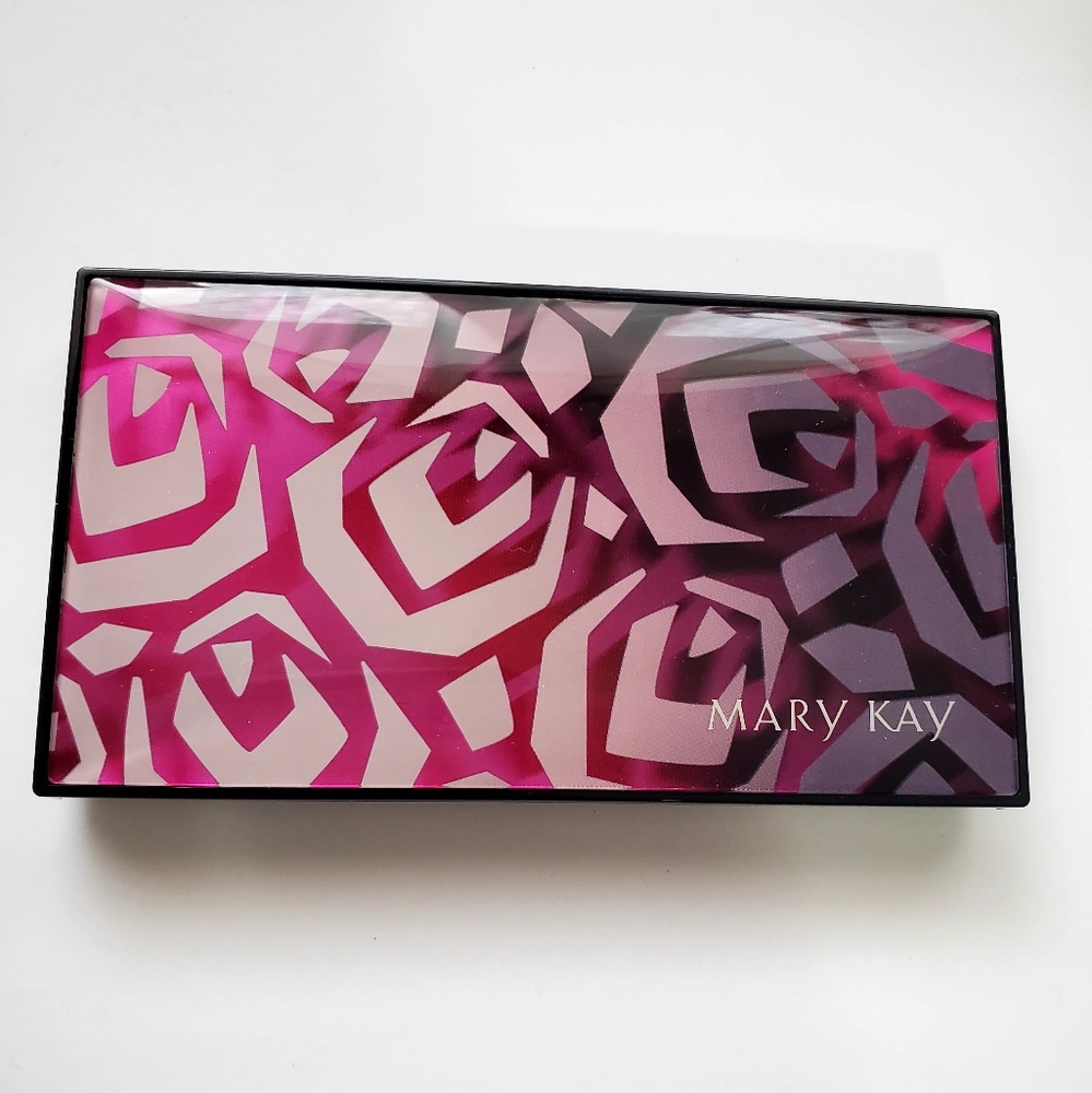 Mary Kay pink & black Perfect Palette makeup compact refillable